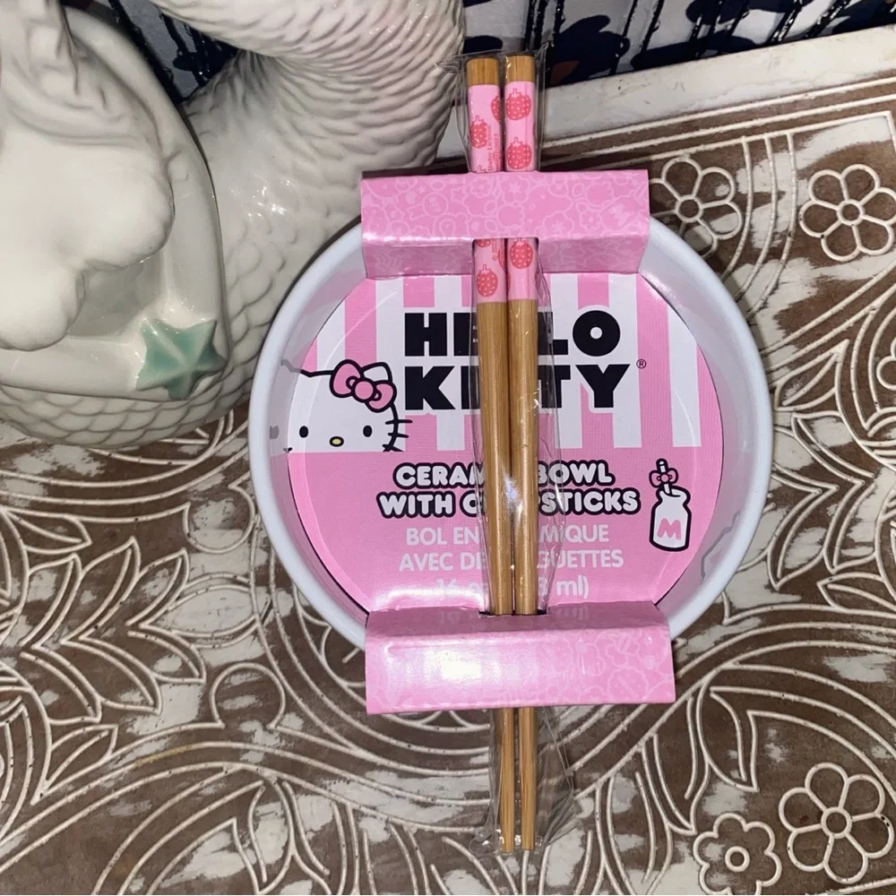 HELLO KITTY BY SANRIO CERAMIC BOWL & CHOPSTICKS